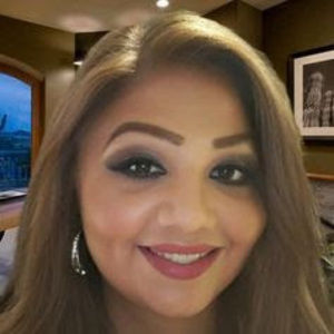 Meet your Posher, Claudia